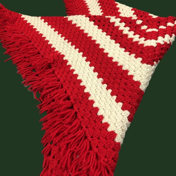 Vintage 70s Handstitched Red Off-White Square Crochet Afghan Blanket: 37"x 37" - Picture 10 of 12